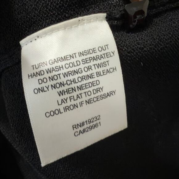 Alfred Dunner sz. Medium cardigan w faux tank underneath, black & Blue #4185 - Picture 7 of 9